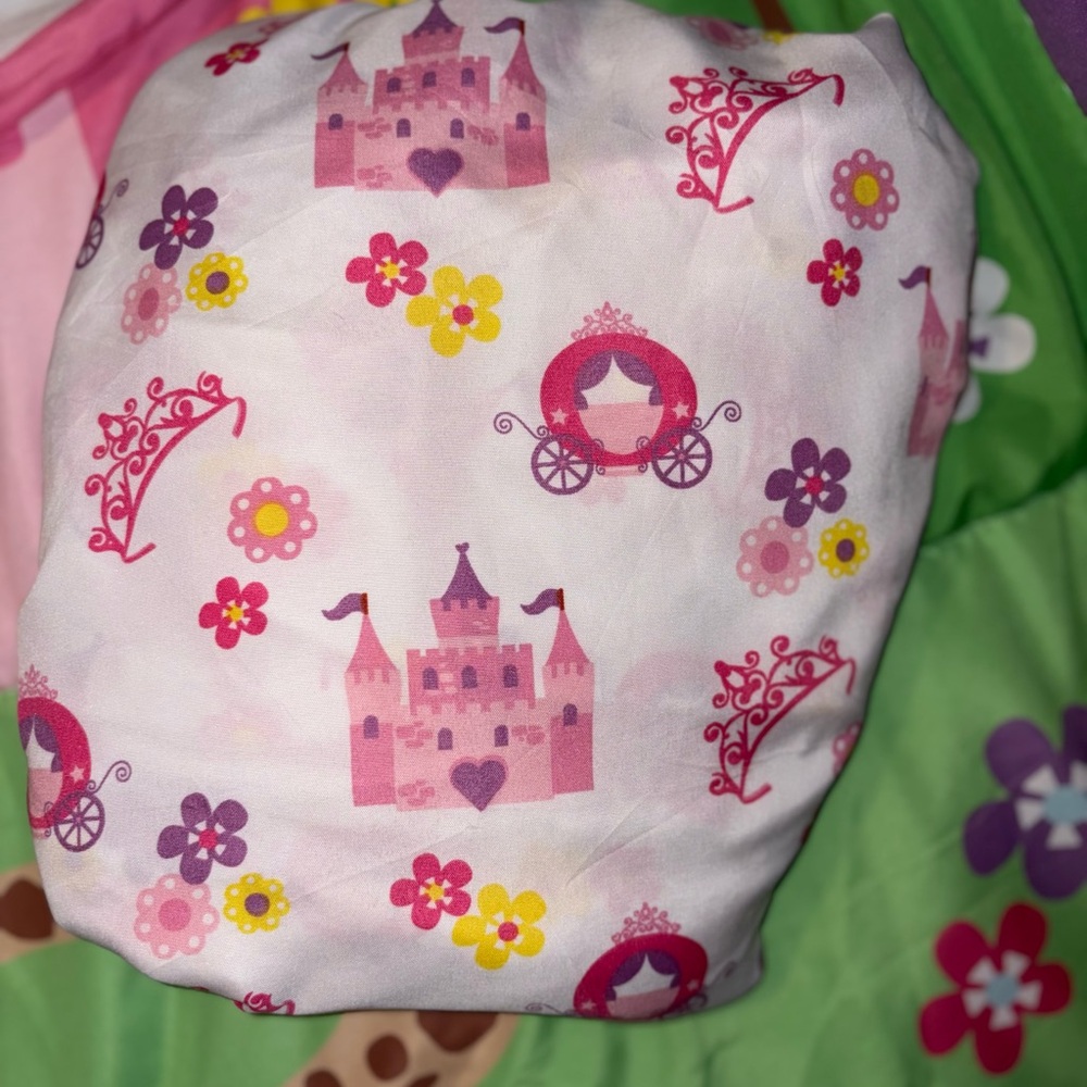 Princess Pink Comforter Set - Picture 6 of 7